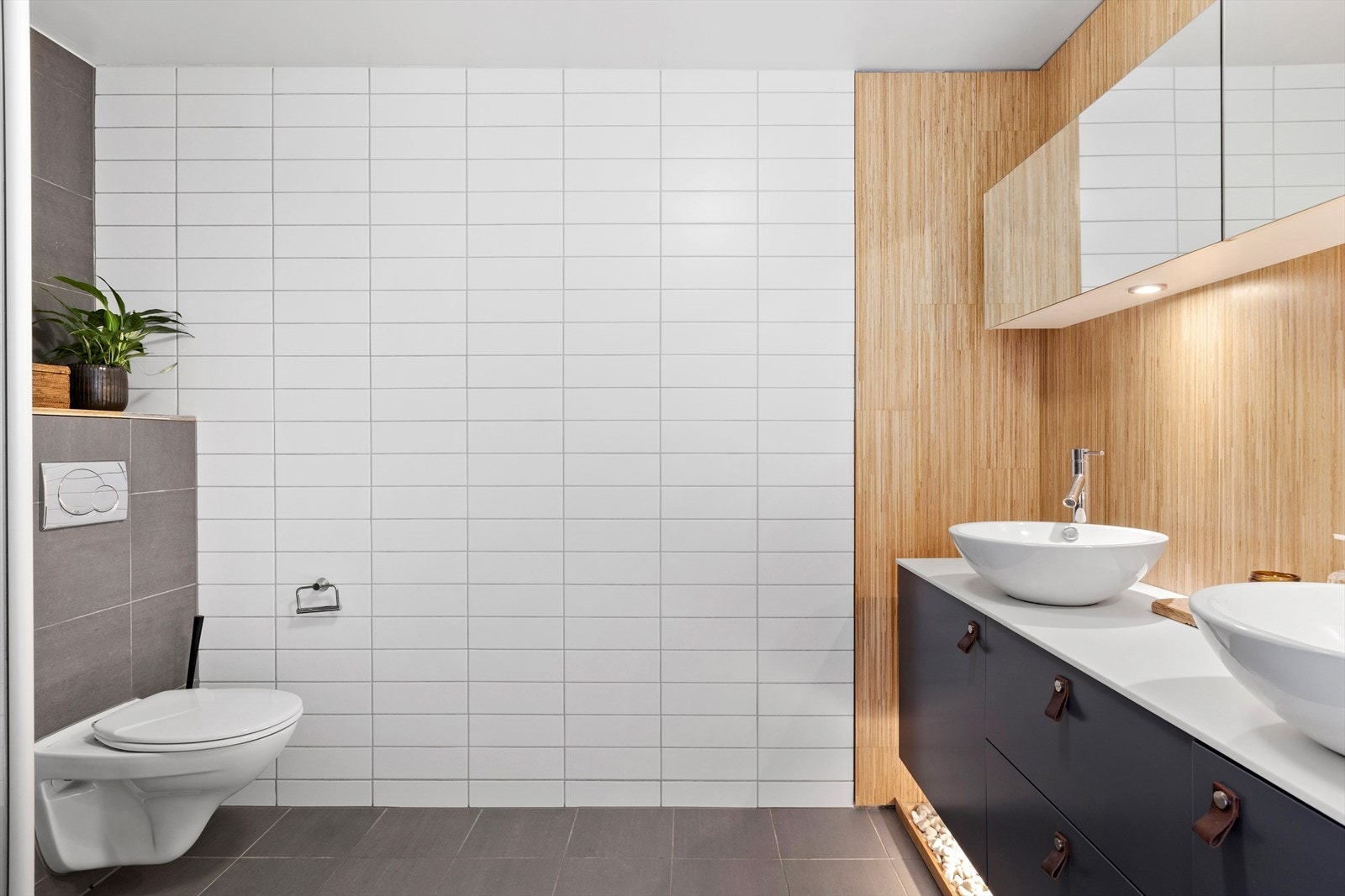 Baderommet som gjør morgenrutinene litt enklere. Galleribilde