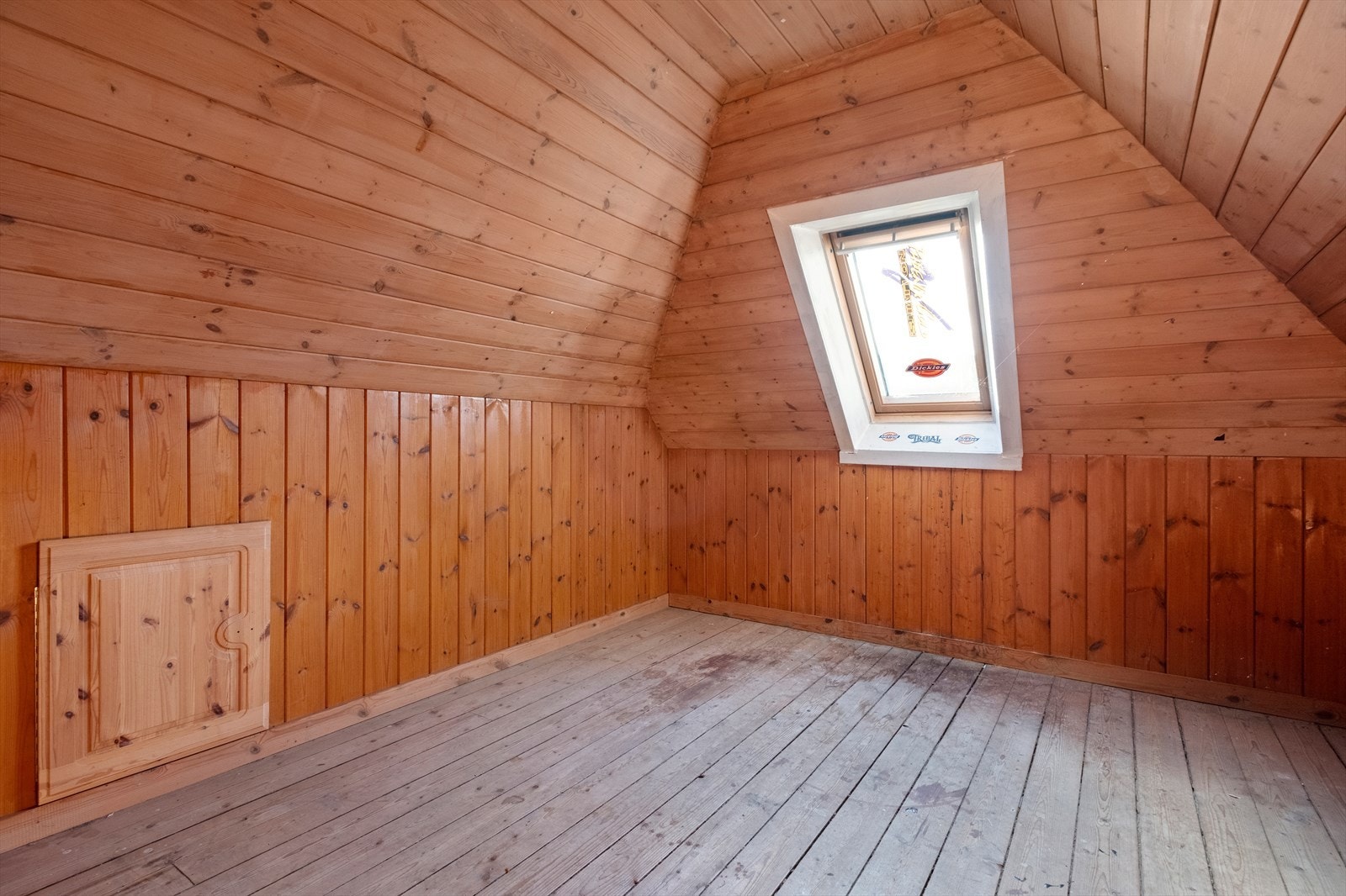 Bod/lagerrom. Galleribilde