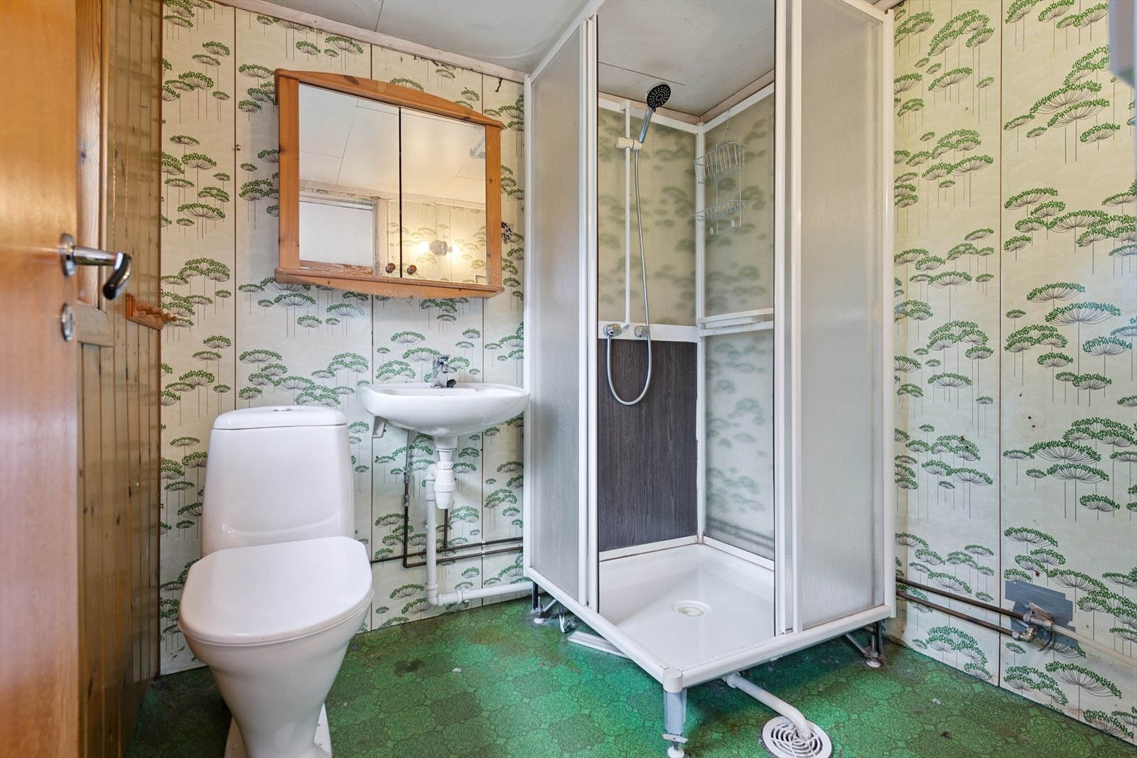 Bad med dusjkabinett. Galleribilde