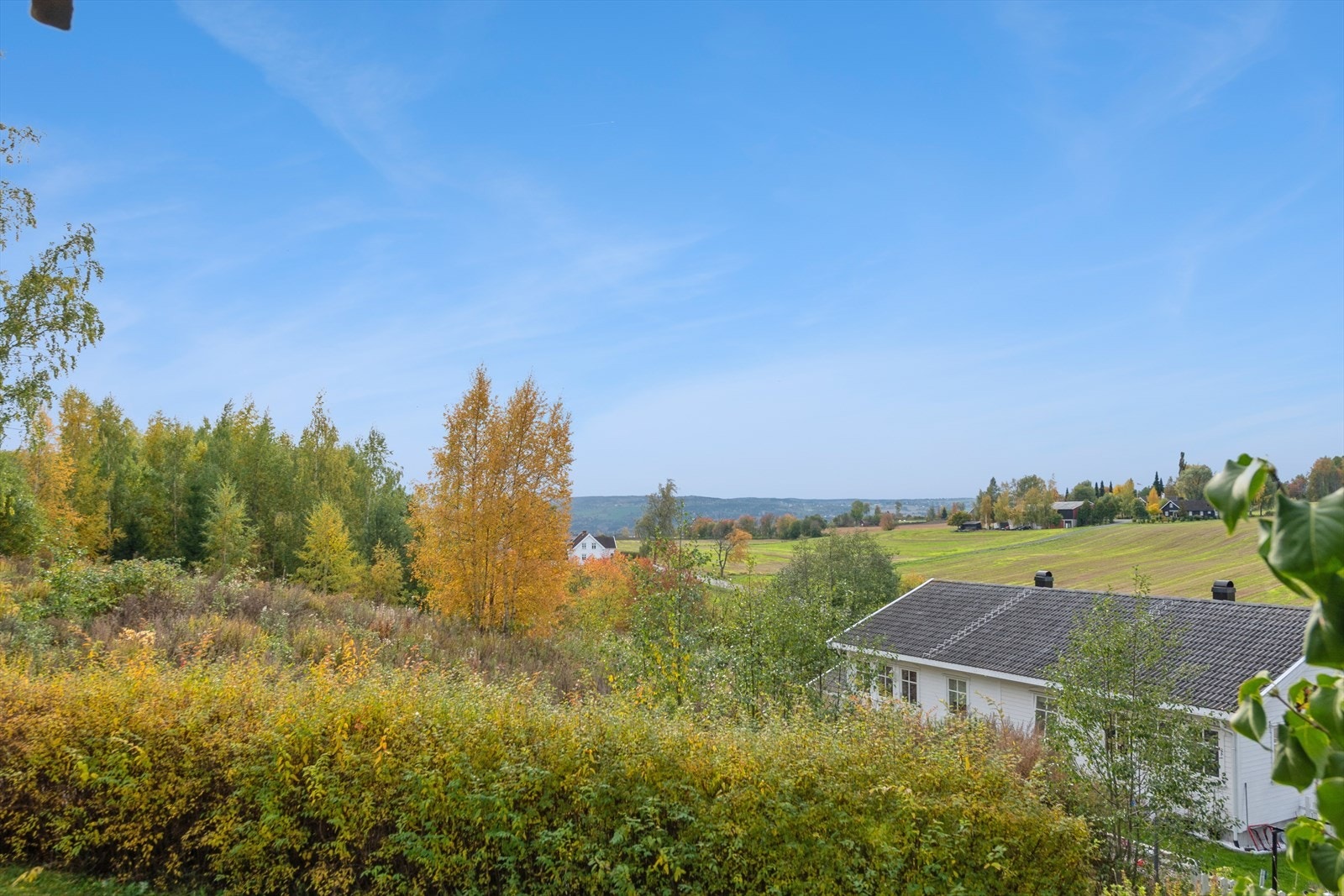 Utsyn mot landlige områder. Galleribilde