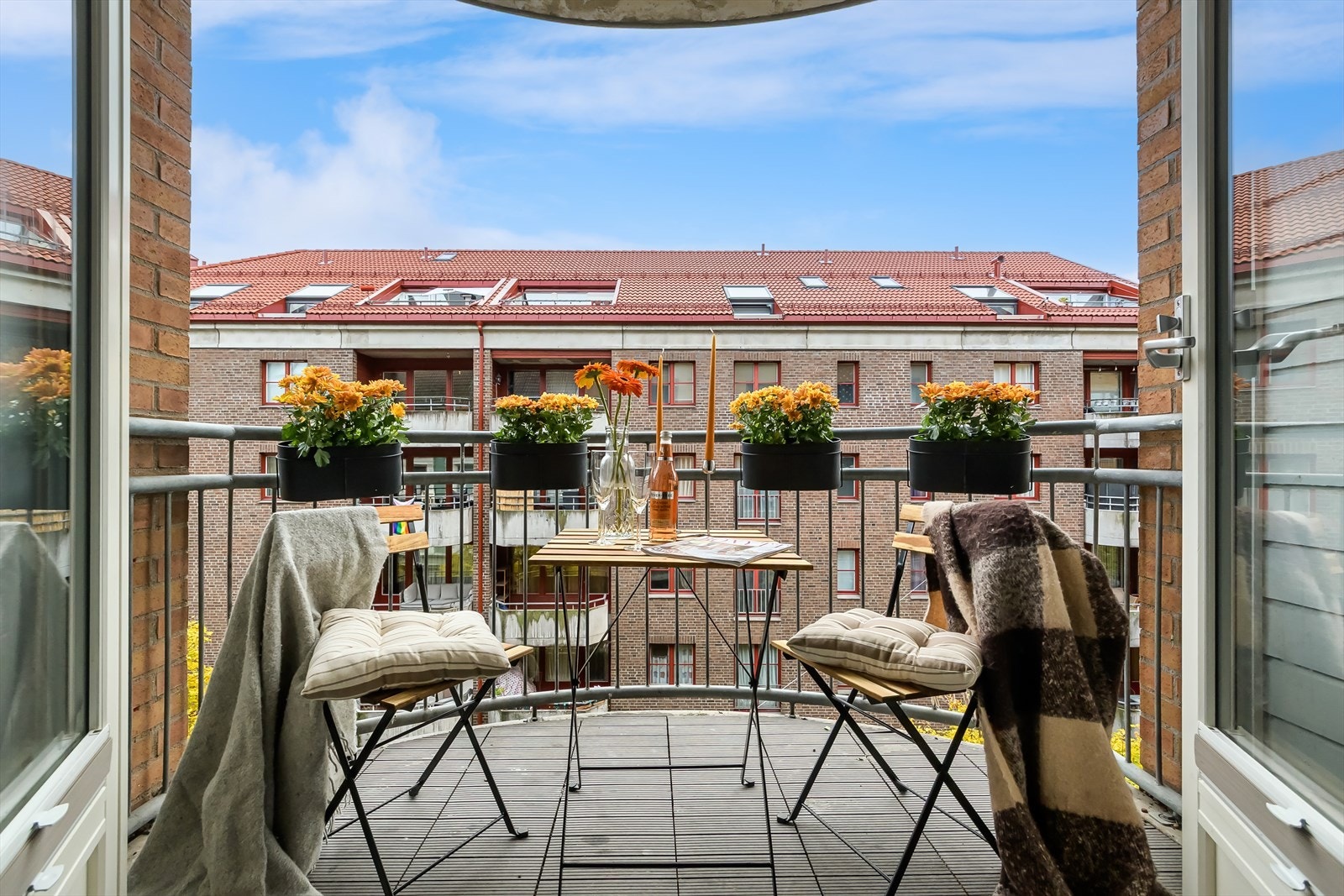 Leiligheten har god intern beliggenhet, høyt og fritt i 5. etasje. Galleribilde