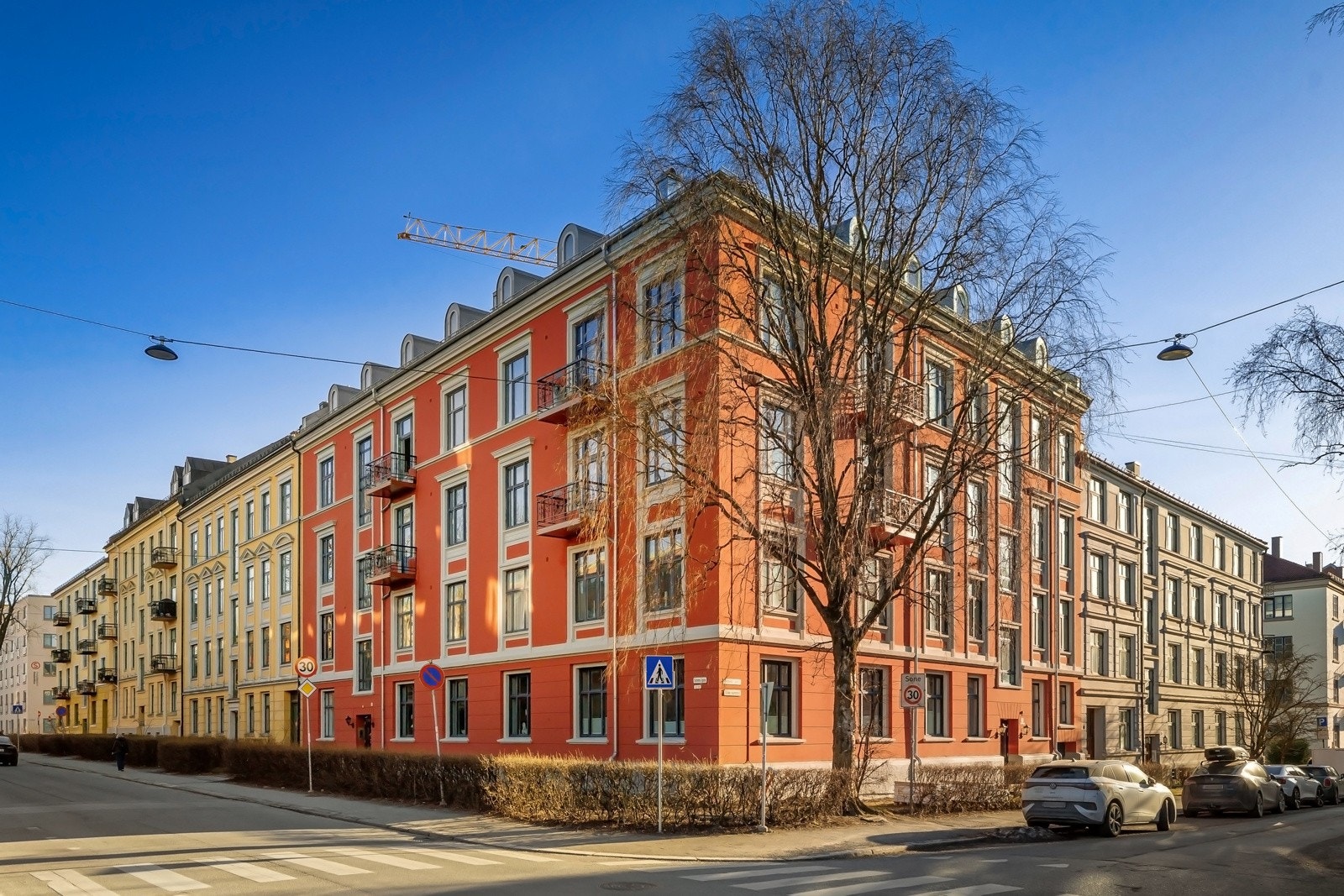 Boligen ligger i et attraktivt og fasjonabelt nabolag. Galleribilde