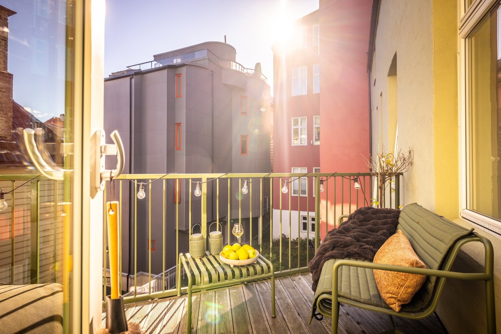 - En særdeles lekker og gjennomført 4-roms leilighet som ble totalrenovert i 2021/22 - Galleribilde