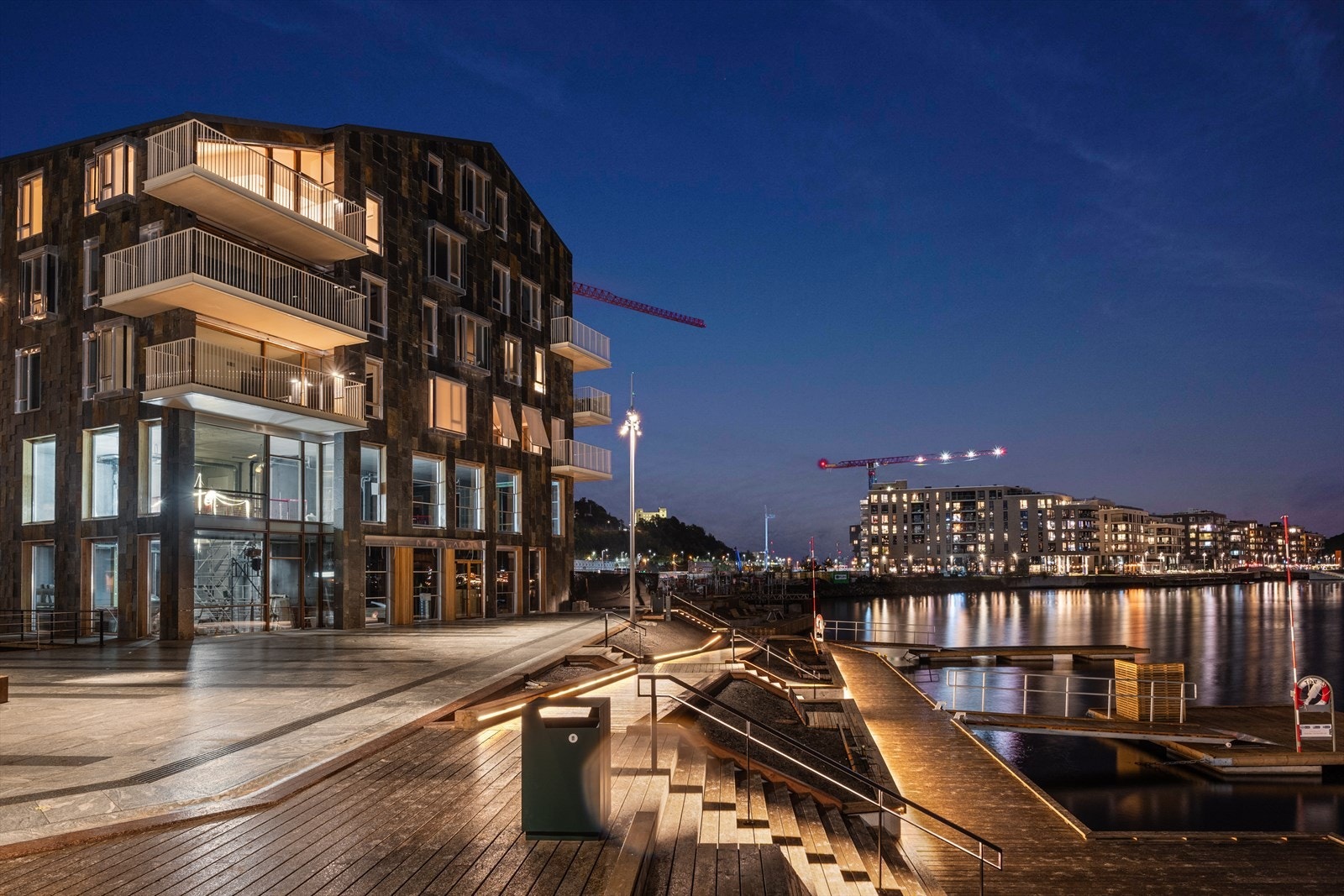 Prosjektet er en del av det prisbelønte boligkonseptet Vannkunsten, som er blant de mest unike boligprosjektene i Bjørvika. Galleribilde