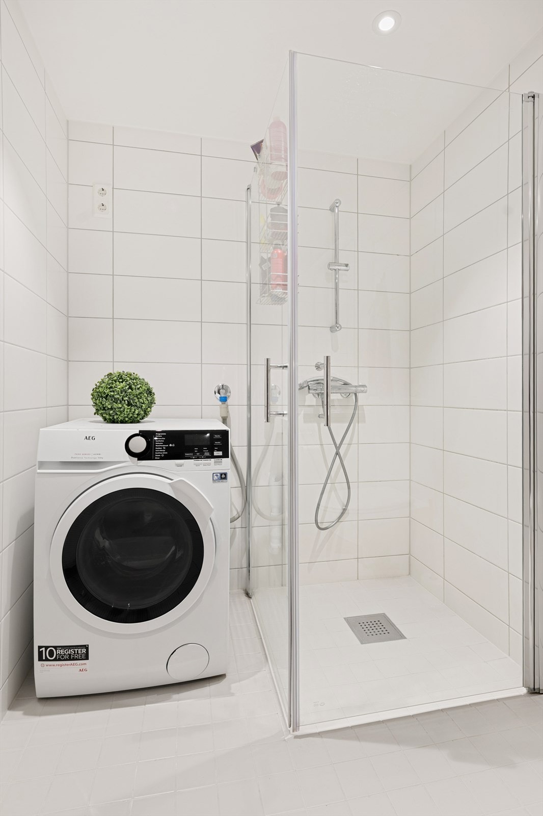 Praktisk opplegg for vaskemaskin. Galleribilde