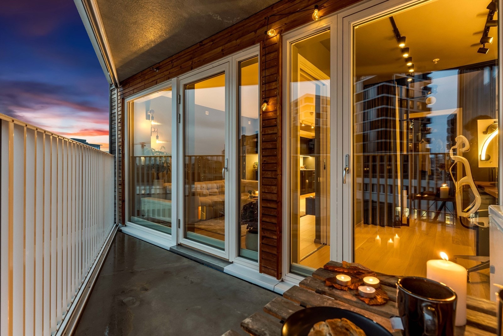 Denne er sørvestvendt, og har sol fra ettermiddagen og utover kvelden. Galleribilde