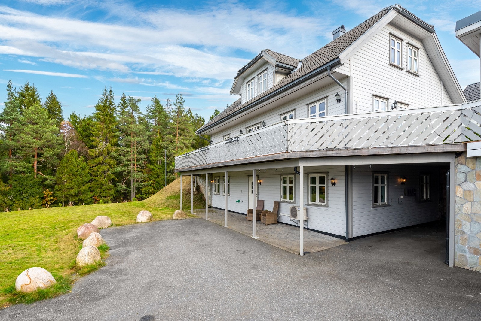 Leiligheten har trappefri adkomst og ligger i 1. etg. Galleribilde