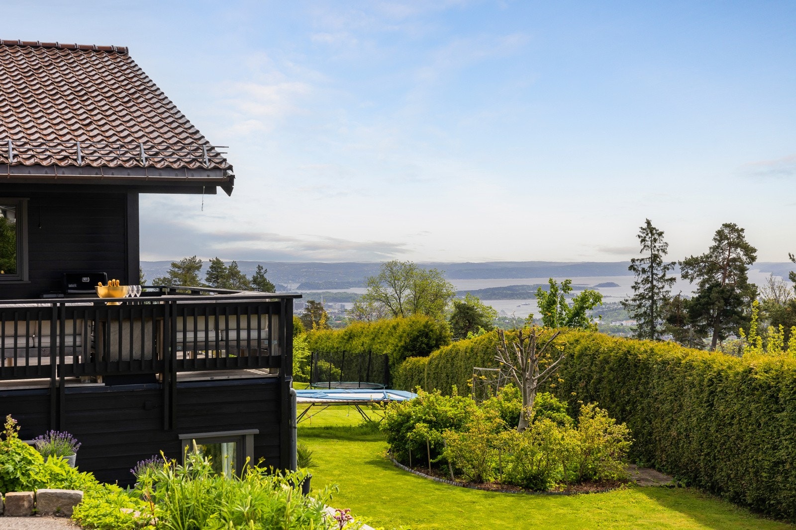 Vidstrakt utsikt over Oslofjorden. Optimale solforhold. Galleribilde