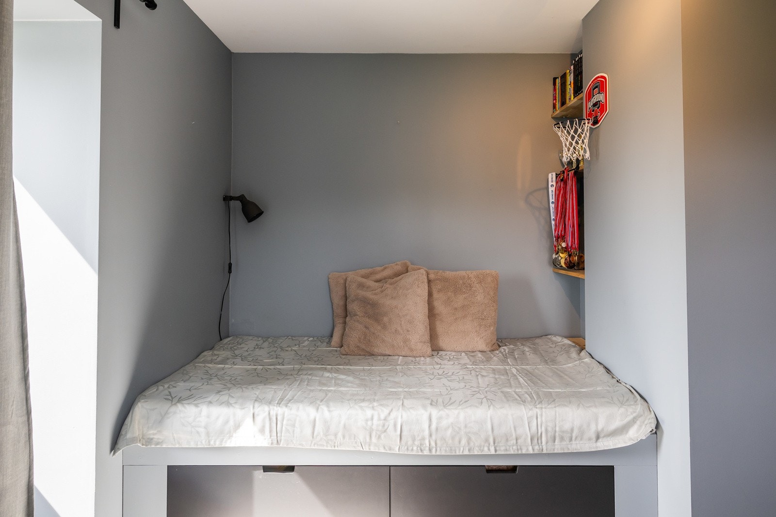 Soverom 2 og 3 har plassbygget senger som medfølger Galleribilde