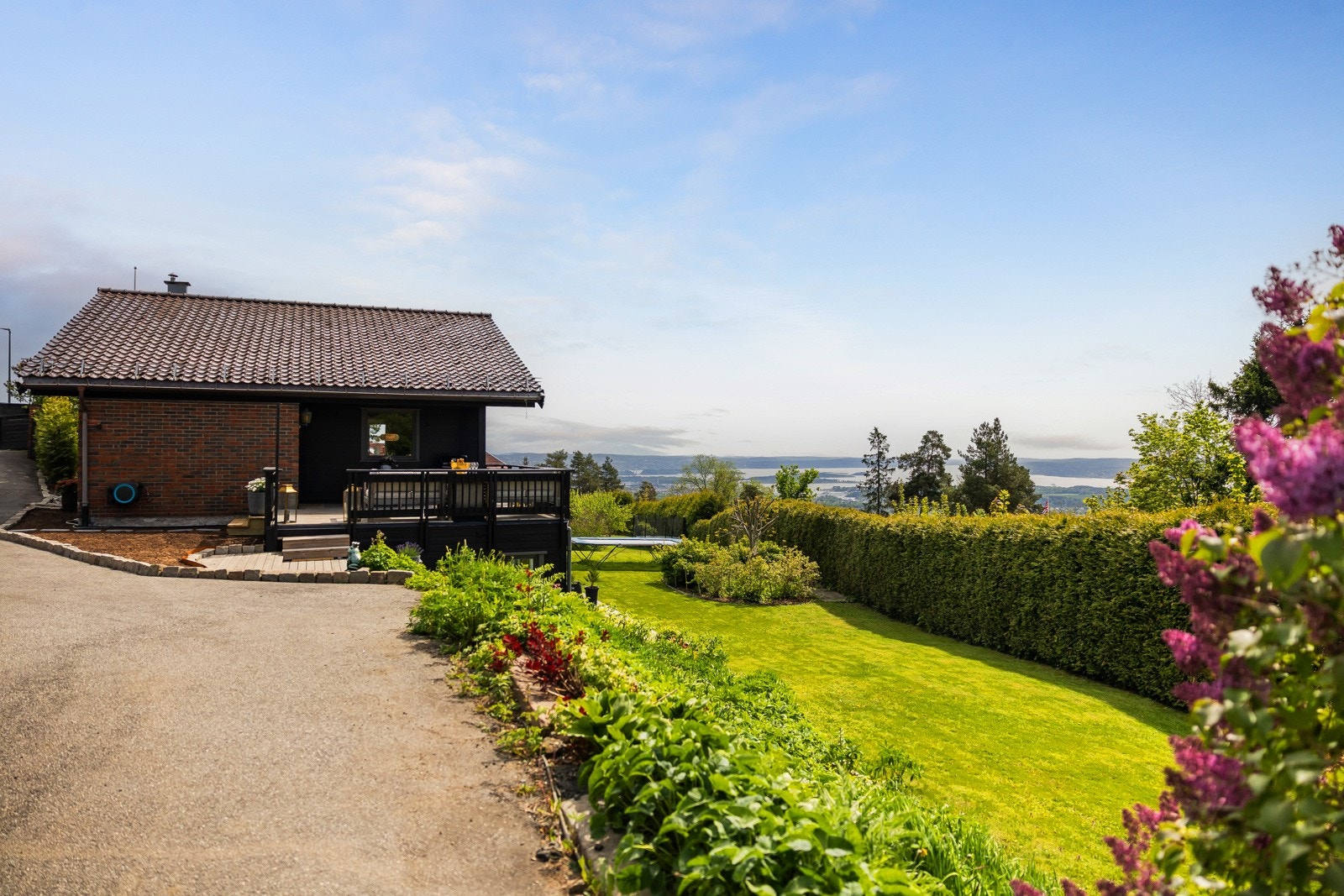 Flott beliggenhet på Besserud med nærhet til natur og friluftsliv Galleribilde