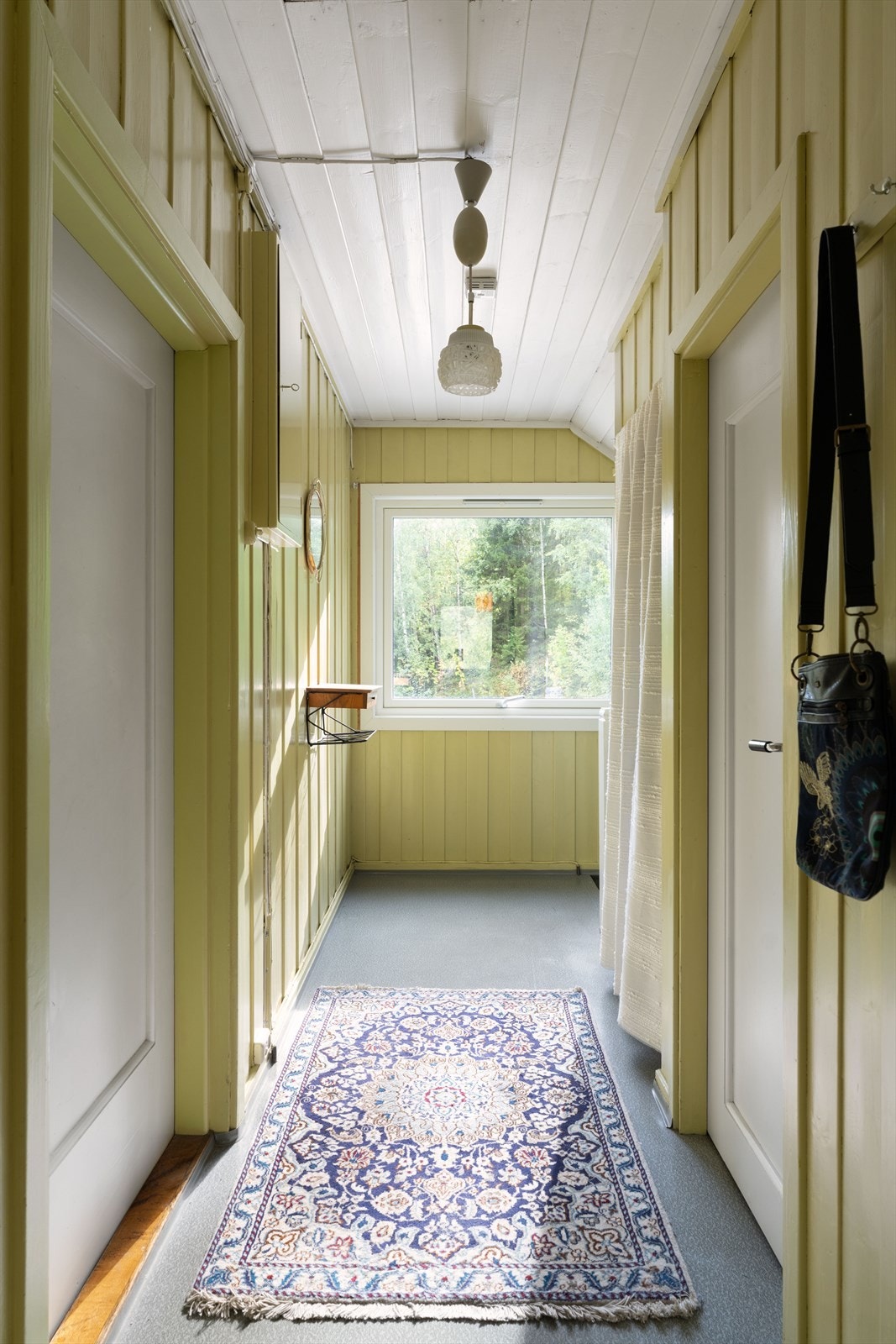 Fra gangen oppe i 2. etasje. Galleribilde