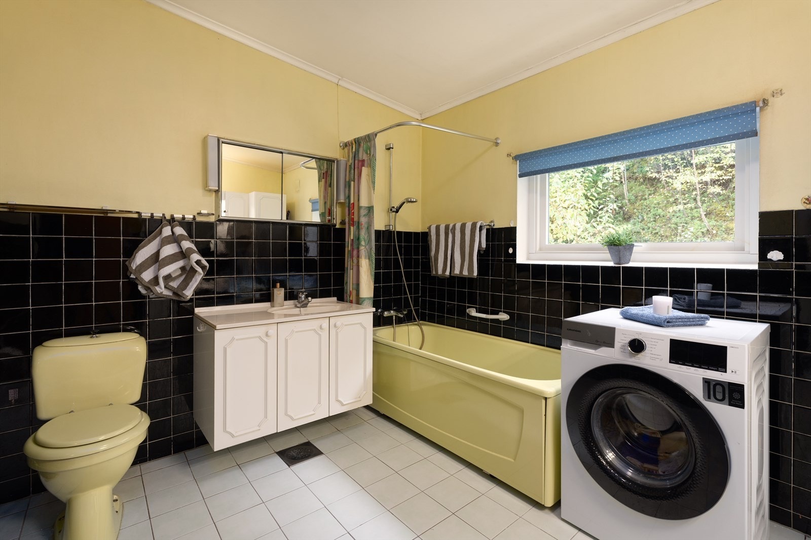 Baderommet i 1. etasje. Galleribilde