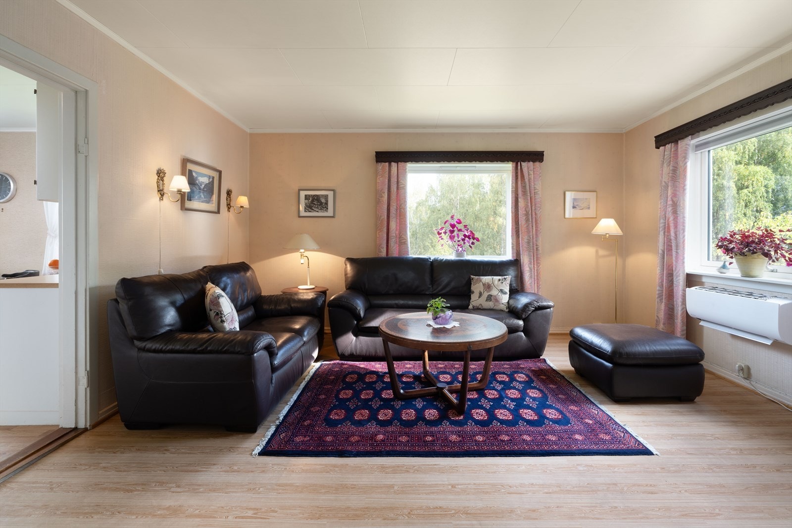 Den andre stuen har varmepumpe som ble installert i 2021. Galleribilde