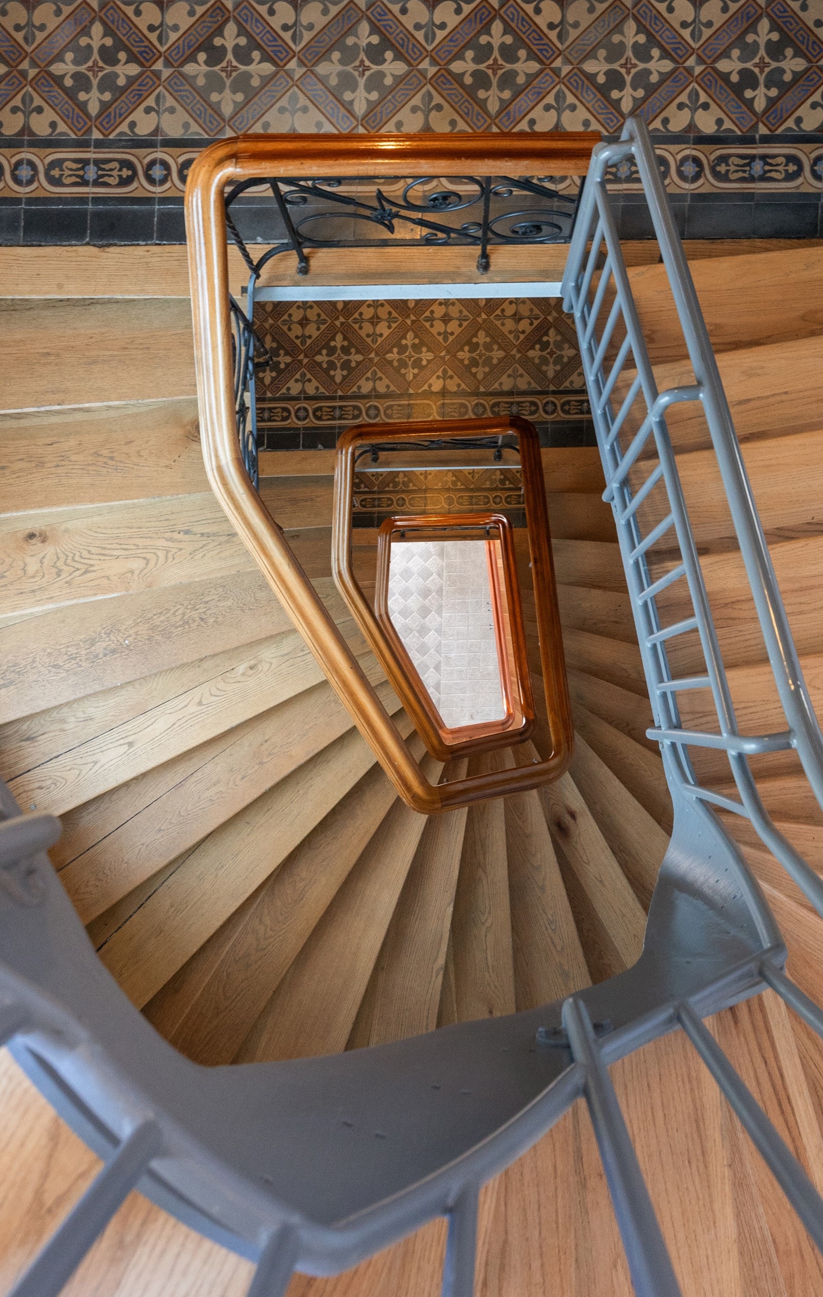 Sameiet Tors gate 5 består av 11 boligseksjoner og 1 næringsseksjon