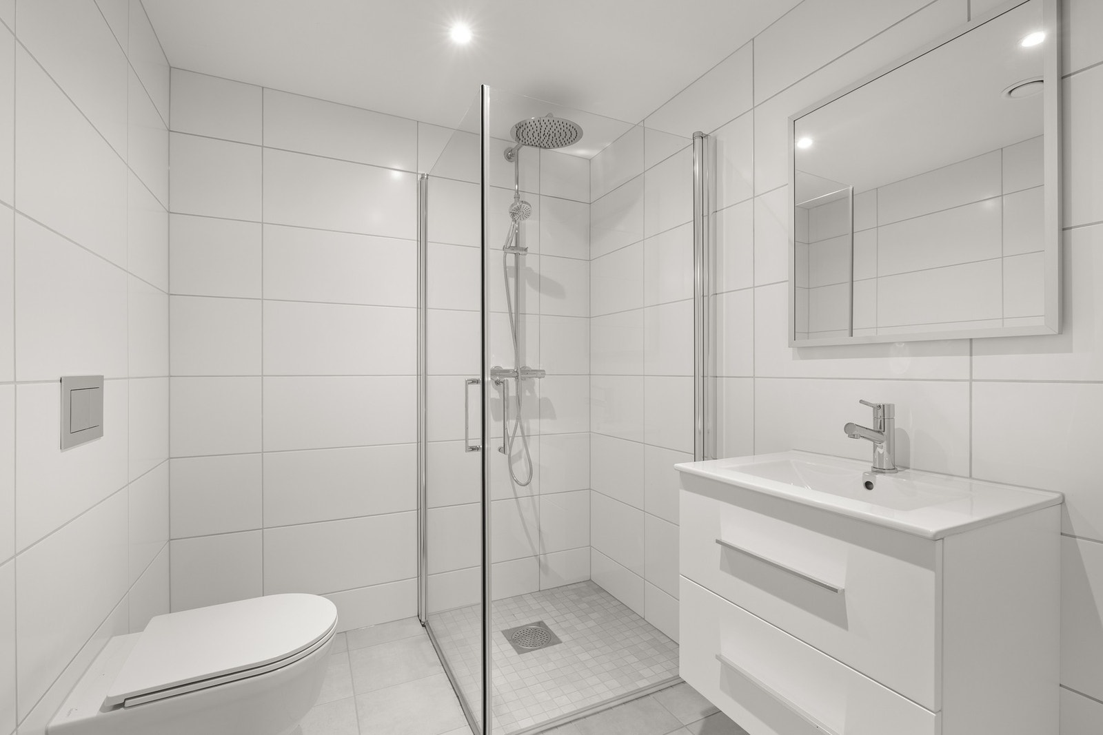 I underetasjen er det også et komplett baderom Galleribilde