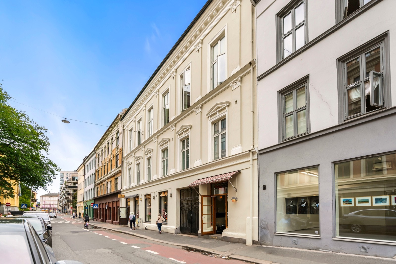 Fasade - meget sentral beliggenhet i en flott opparbeidet miljøgate på Fredensborg. Galleribilde