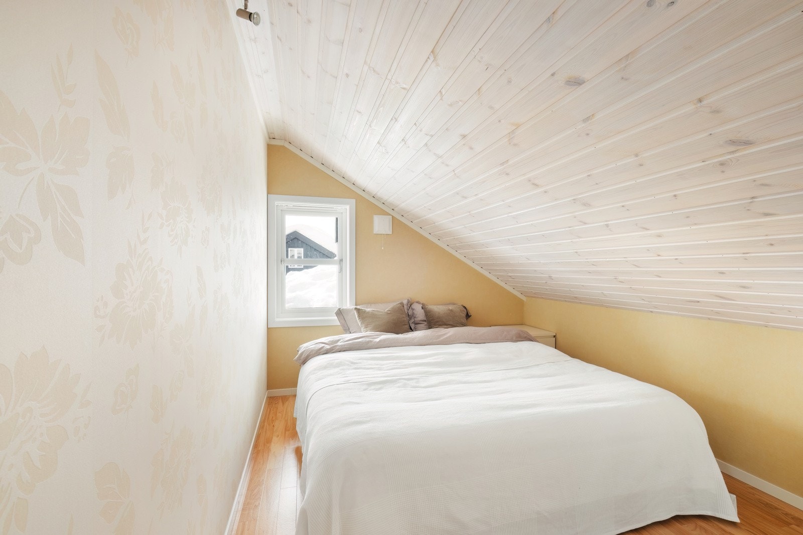 Soverom 2 på loft. Galleribilde