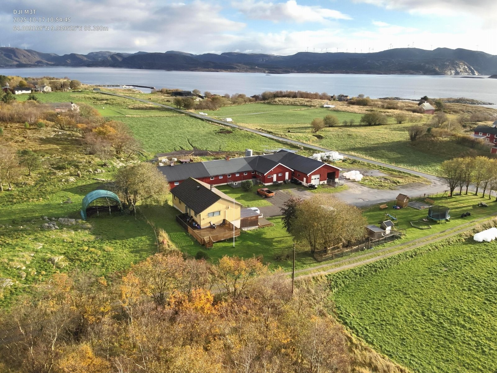 Gårdstun Galleribilde