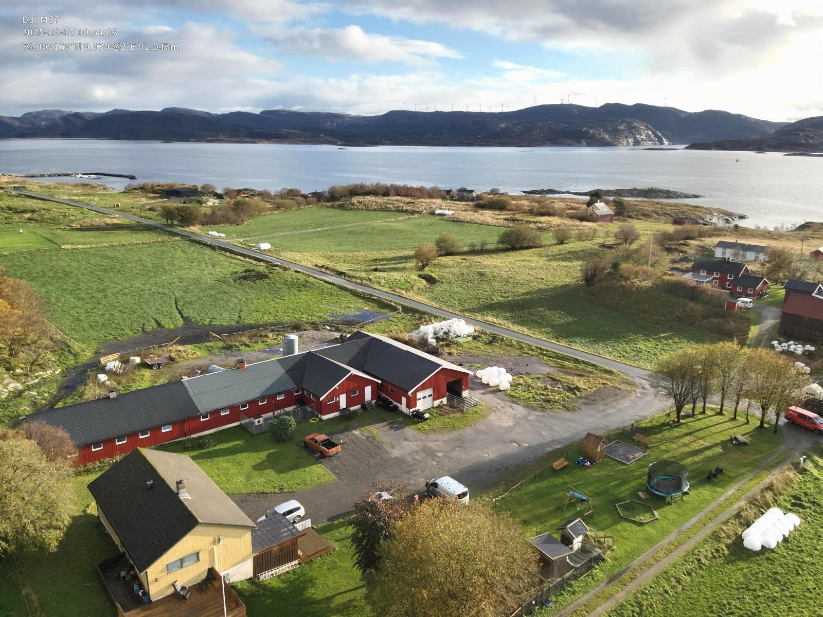 Gårdstun Galleribilde