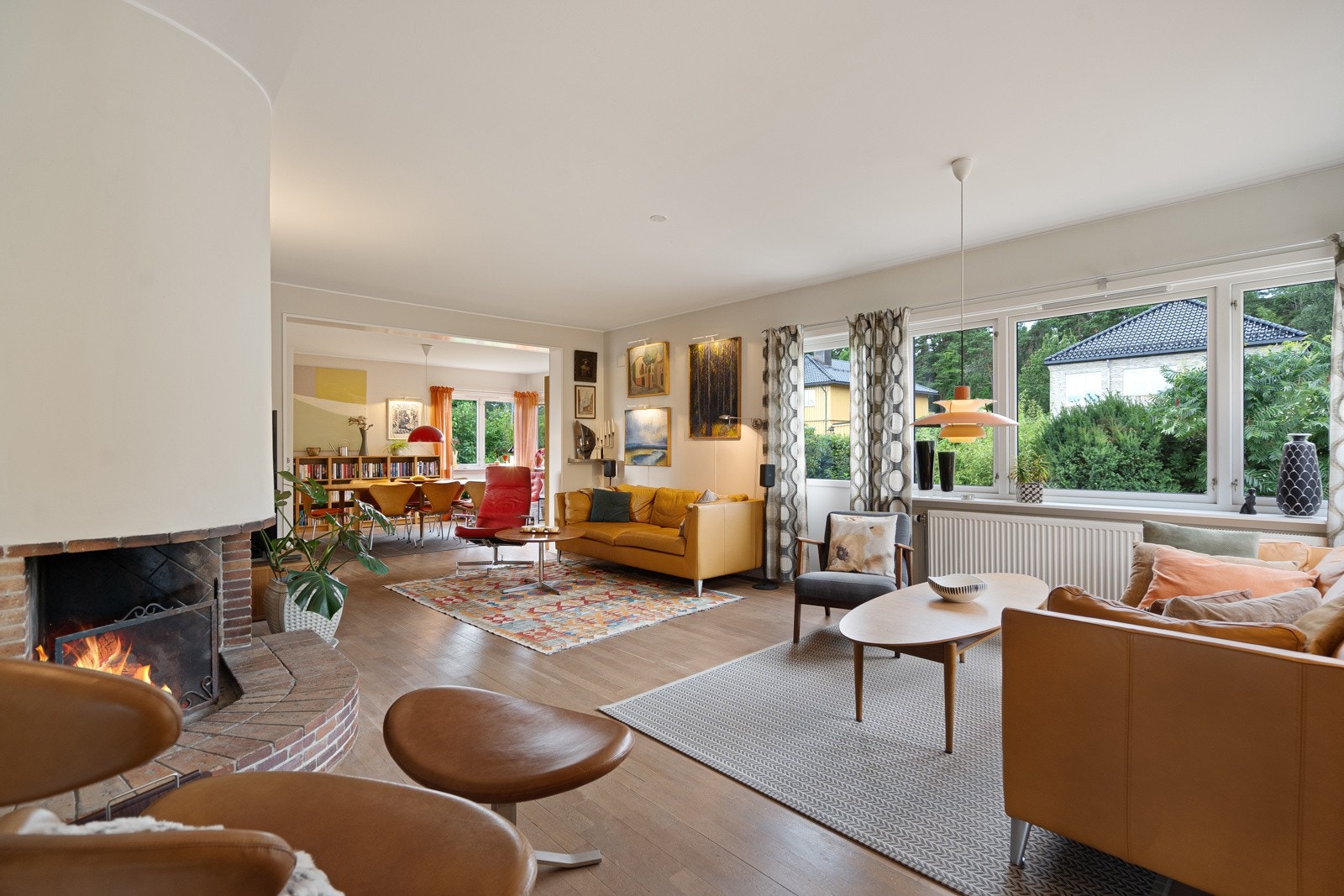 Stor og åpen stue Galleribilde