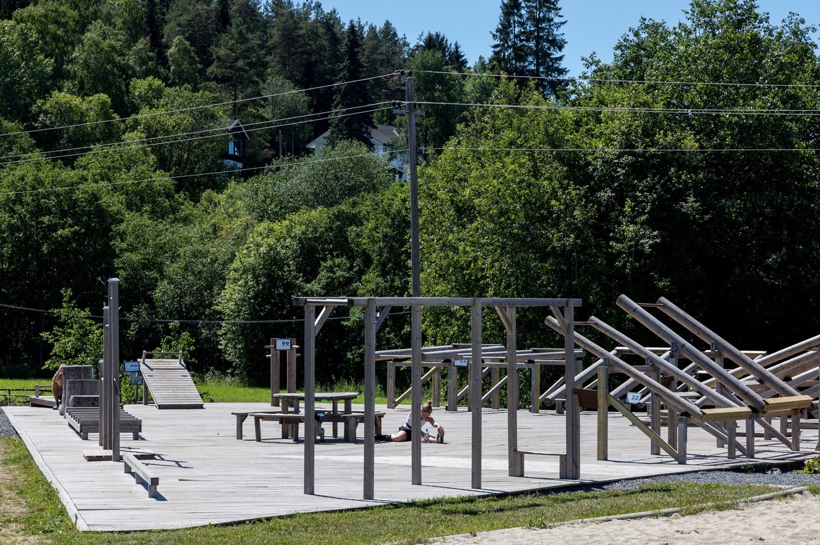 For den aktivitetslystne er det et aktivt idrettsmiljø både på Lørenskog og i området. Galleribilde