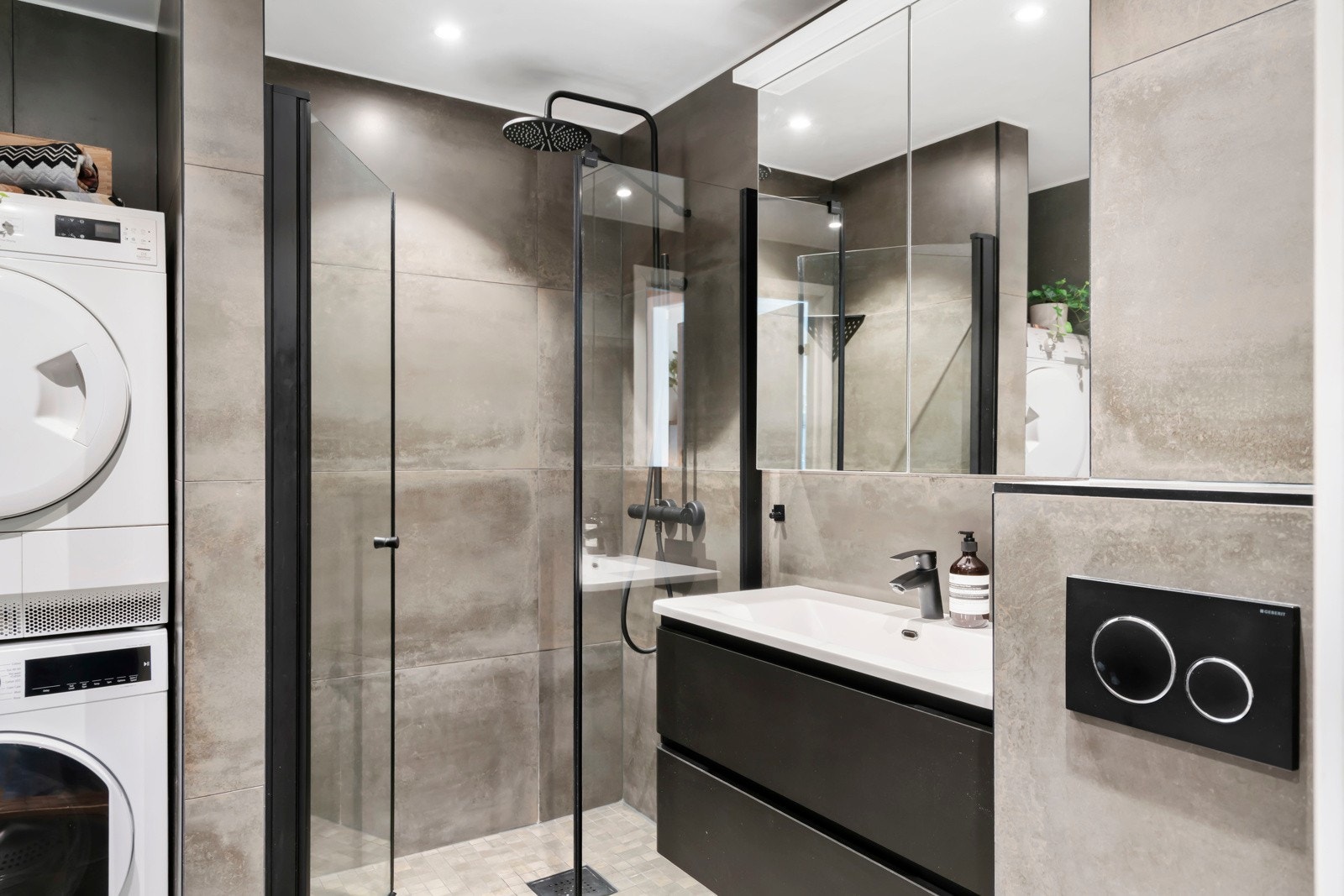 Lekkert baderom fra 2021. Galleribilde