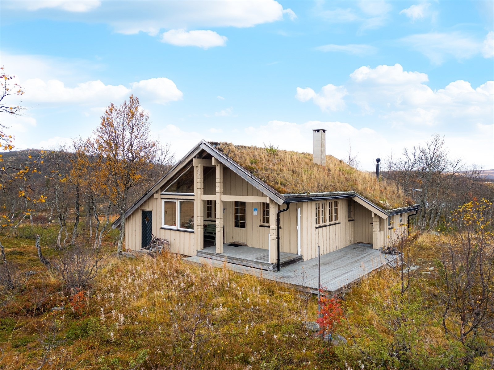 EiendomsMegler1 v/ Ann Helén Jamtveit presenterer Kråmvikvegen 1186! Galleribilde