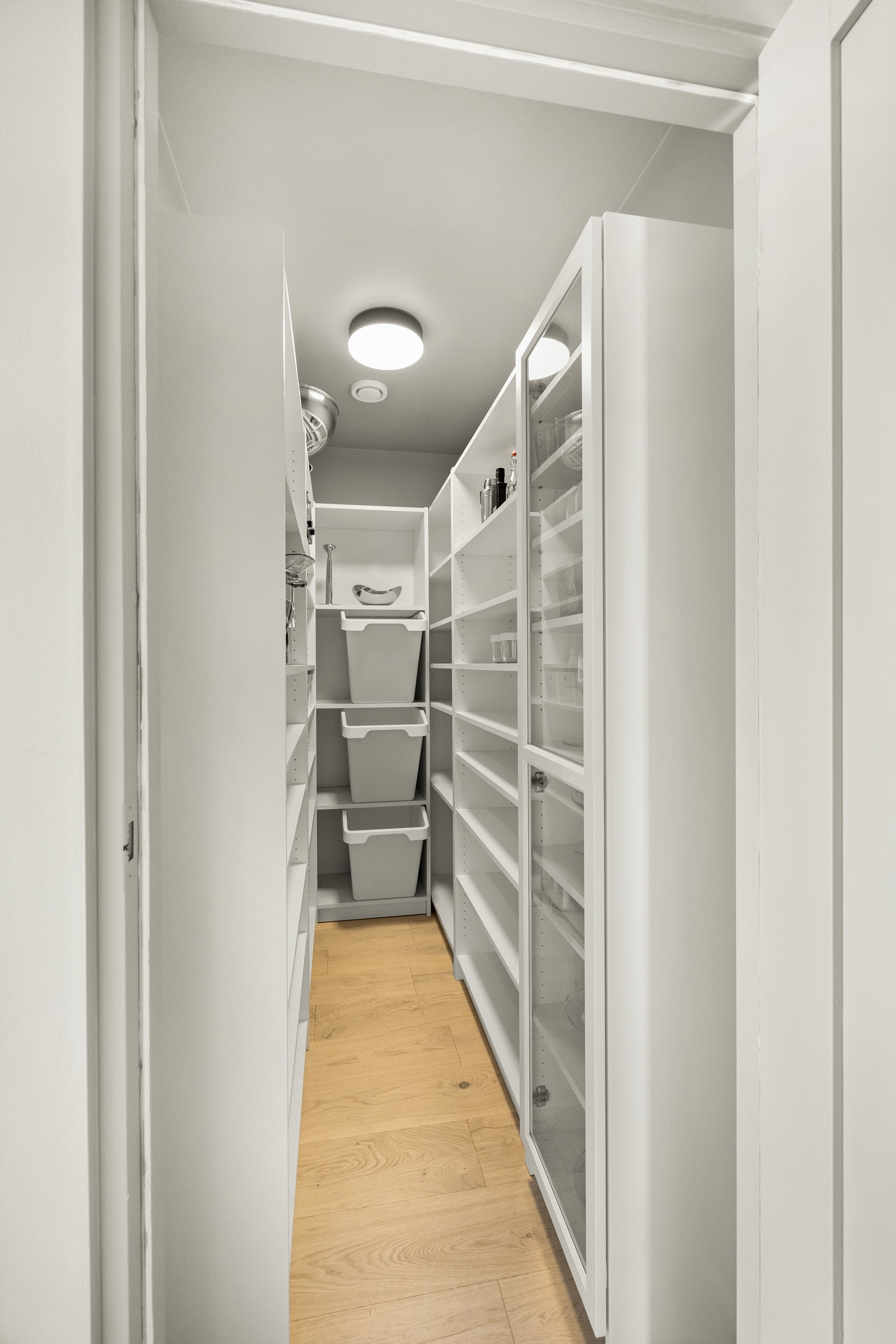 Bod mellom kjøkken og bad. Galleribilde