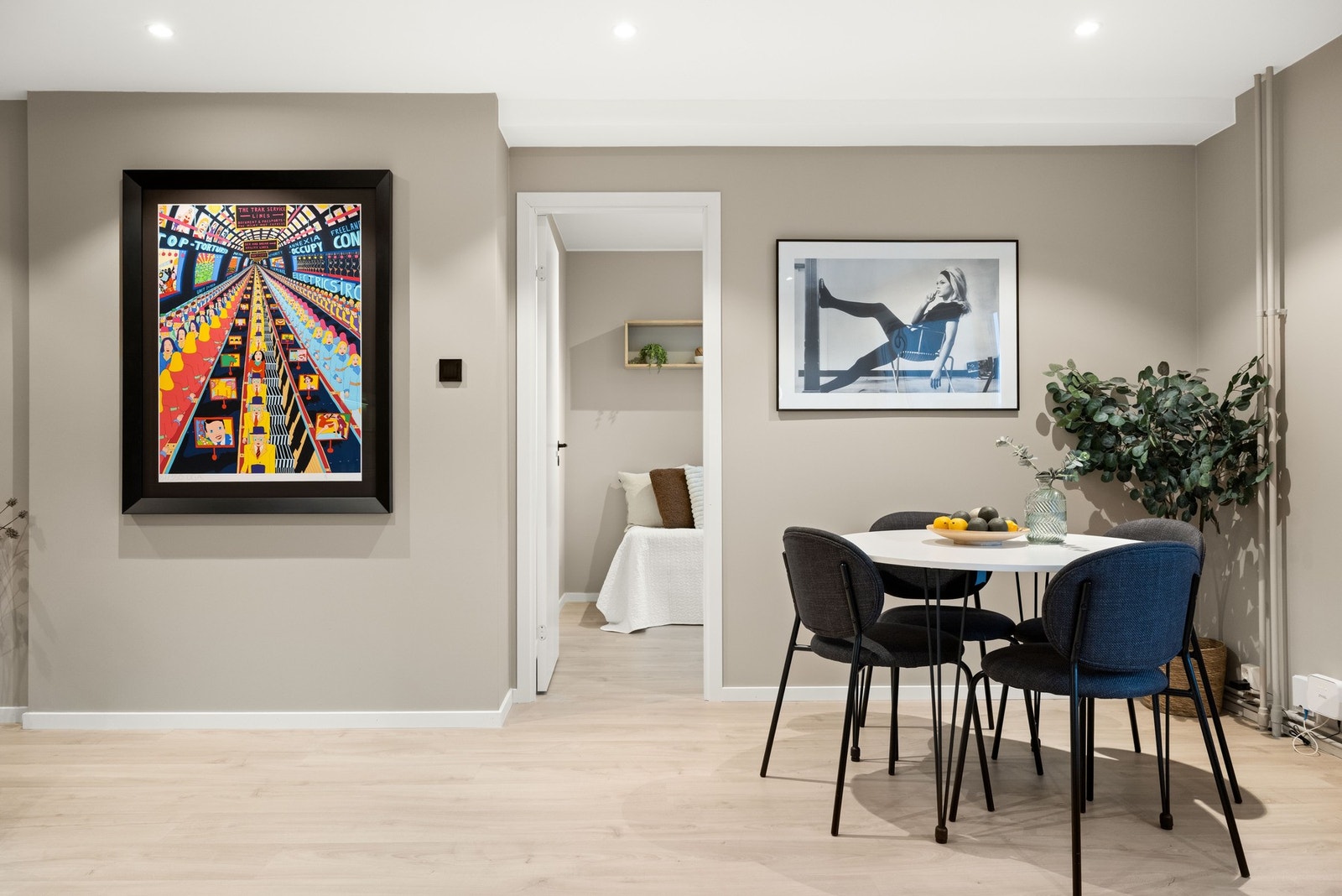 Oppvarming, varmtvann og internett inkludert i f.utg. Galleribilde