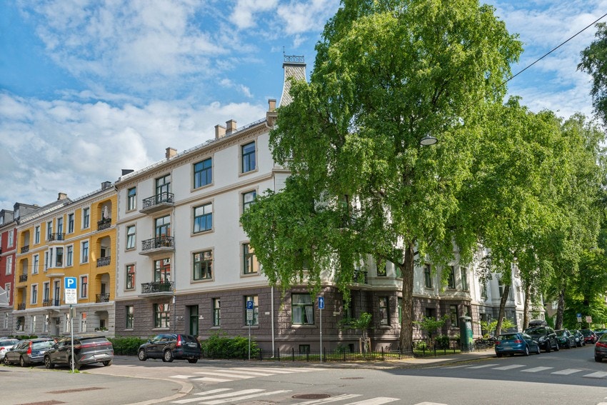 Stille og rolig til i en populær gate på Majorstuen Galleribilde