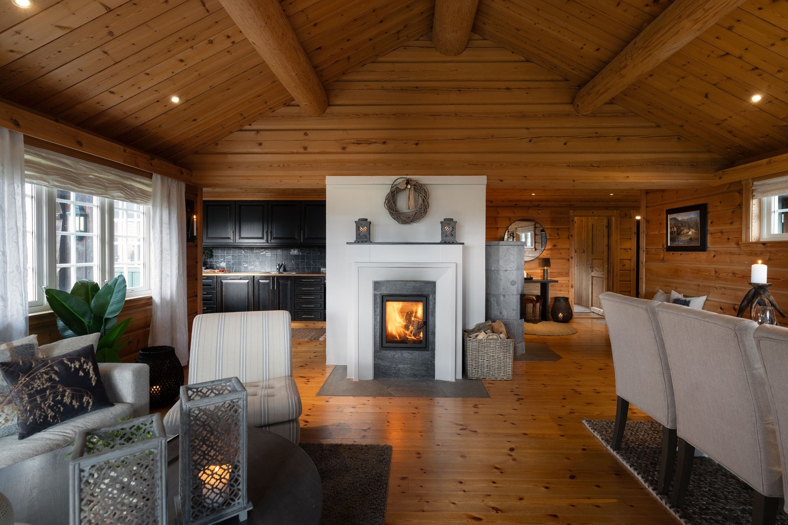 Peisen varmer godt på kalde vinterdager Galleribilde