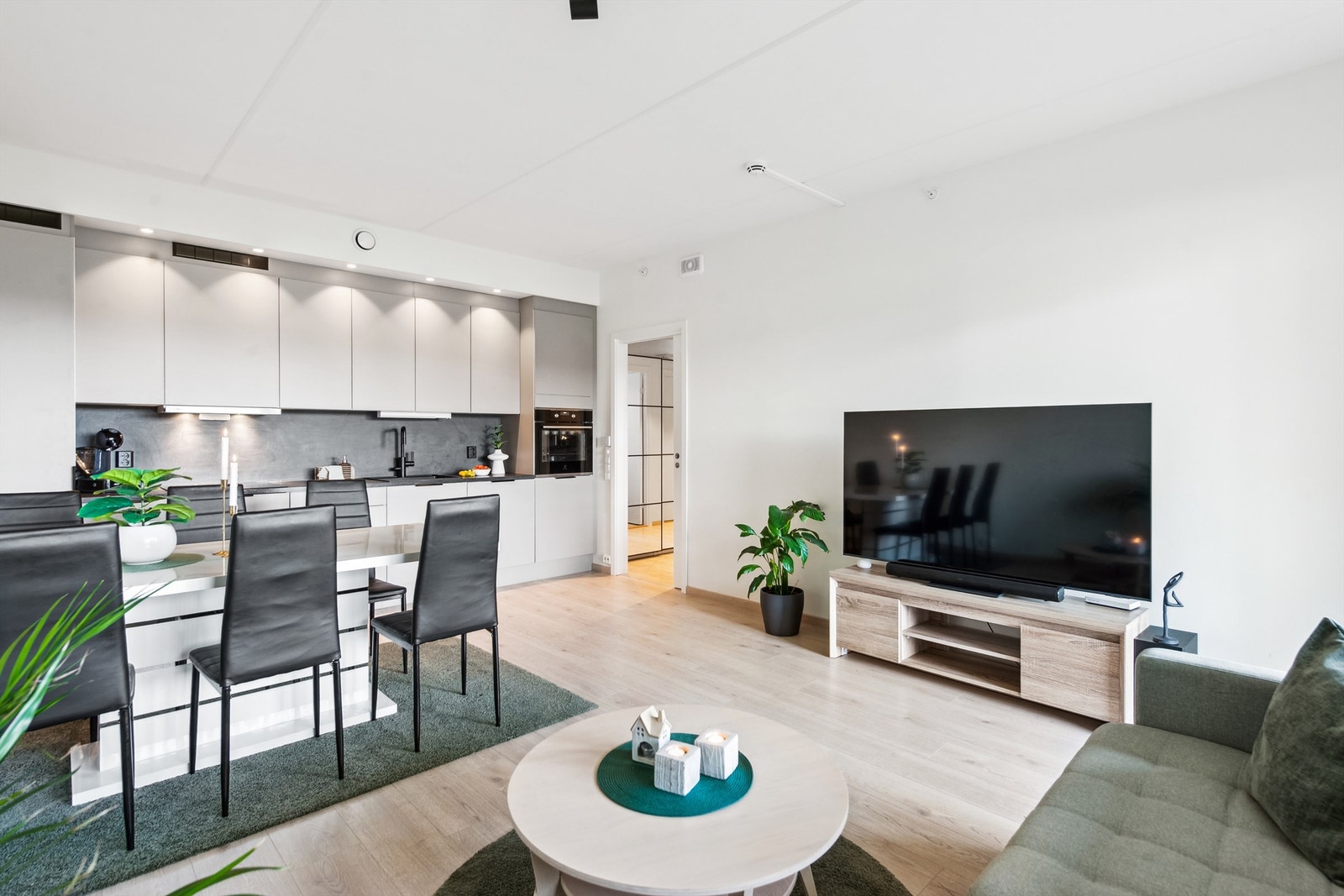 Stue og kjøkken Galleribilde