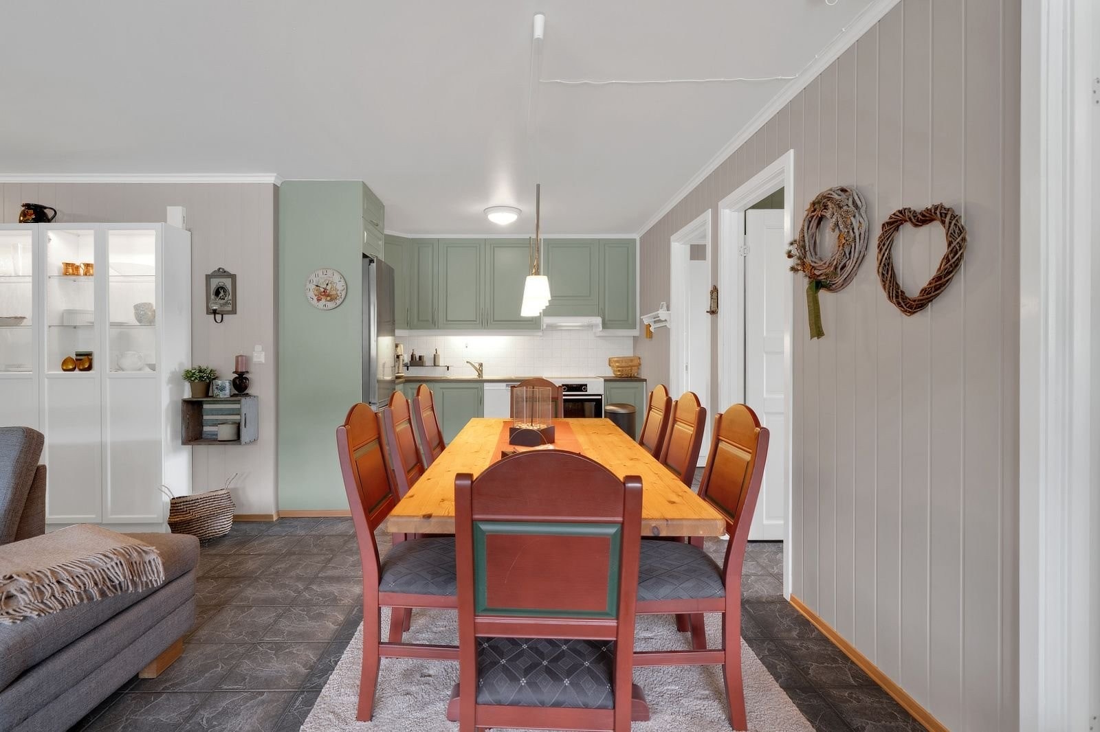 God spiseplass for 8 personer Galleribilde