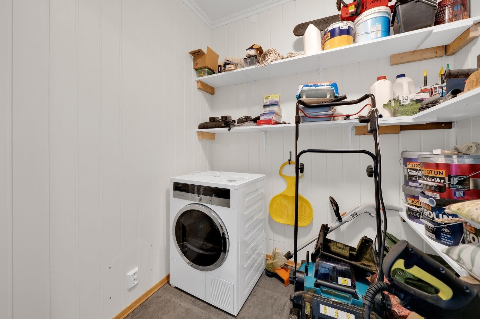 Felles rom med tørketrommel Galleribilde