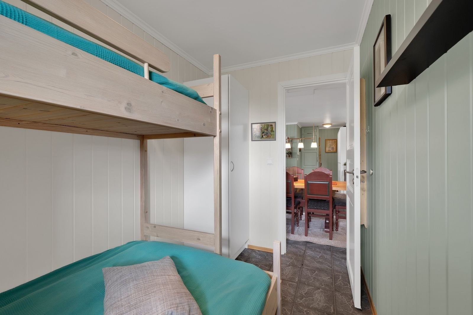 Soverom 2 med familiekøyer Galleribilde