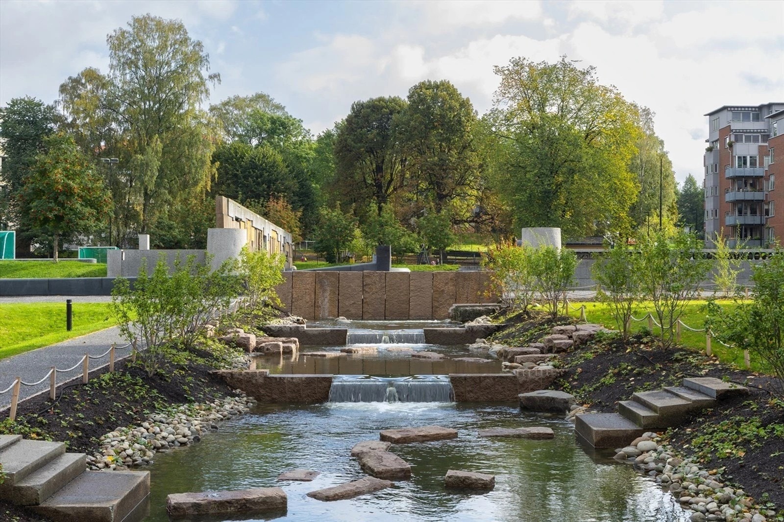 Klosterenga park, en av flere grønne lunger i nabolaget. Galleribilde