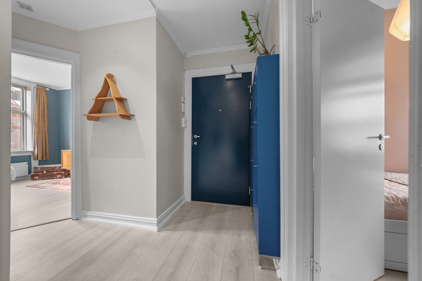 Adkomst via felles trappegang med callinganlegg. Galleribilde