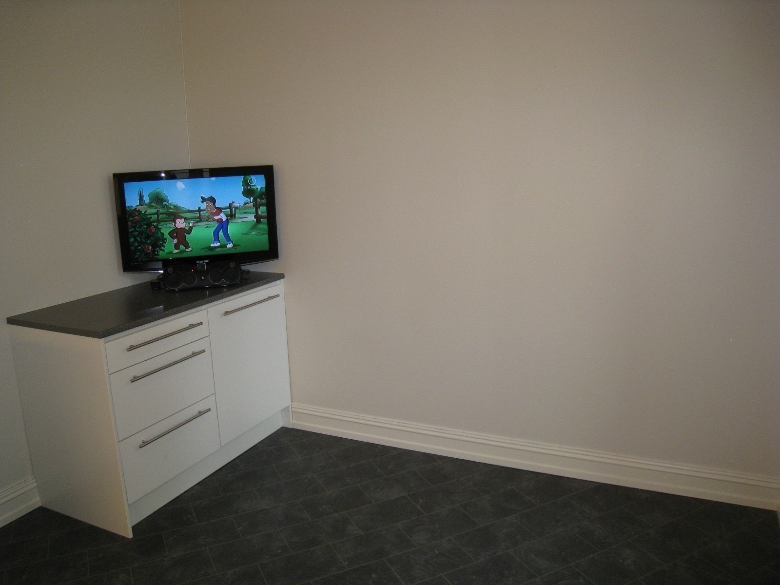 Kabel-TV-uttak også på det store kjøkkenet = det nye fellesrommet? Galleribilde