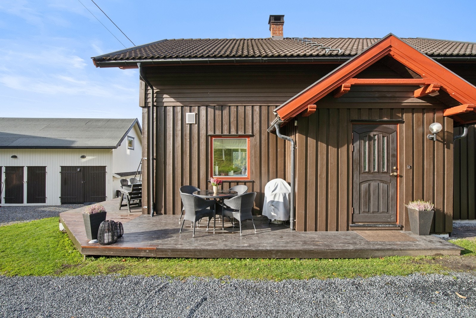 Inngangsparti. Galleribilde