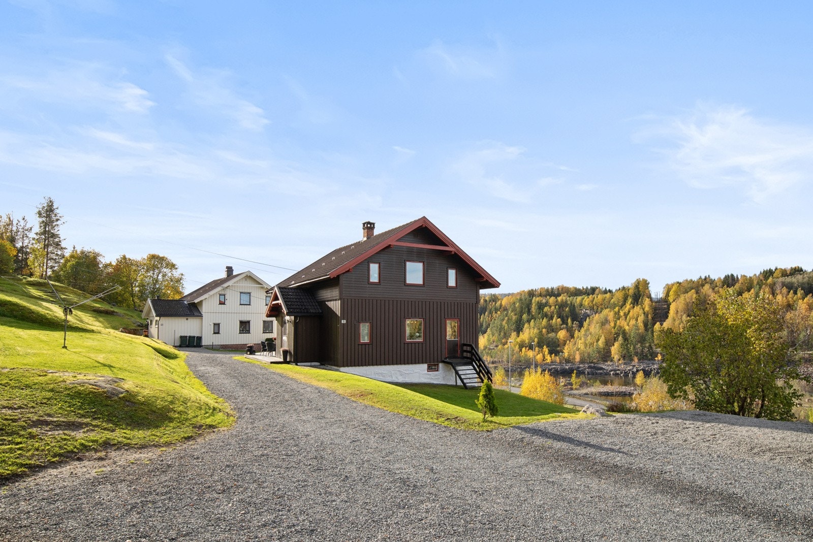 Velkommen til Østre Embretsfossvei 15. Galleribilde