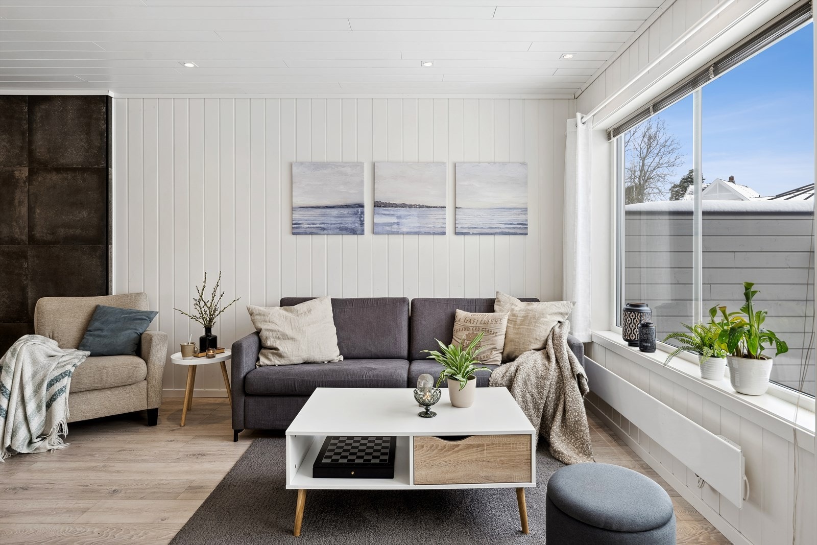 God plass til sofagruppe (bilde er fra forrige salg i 2024) Galleribilde