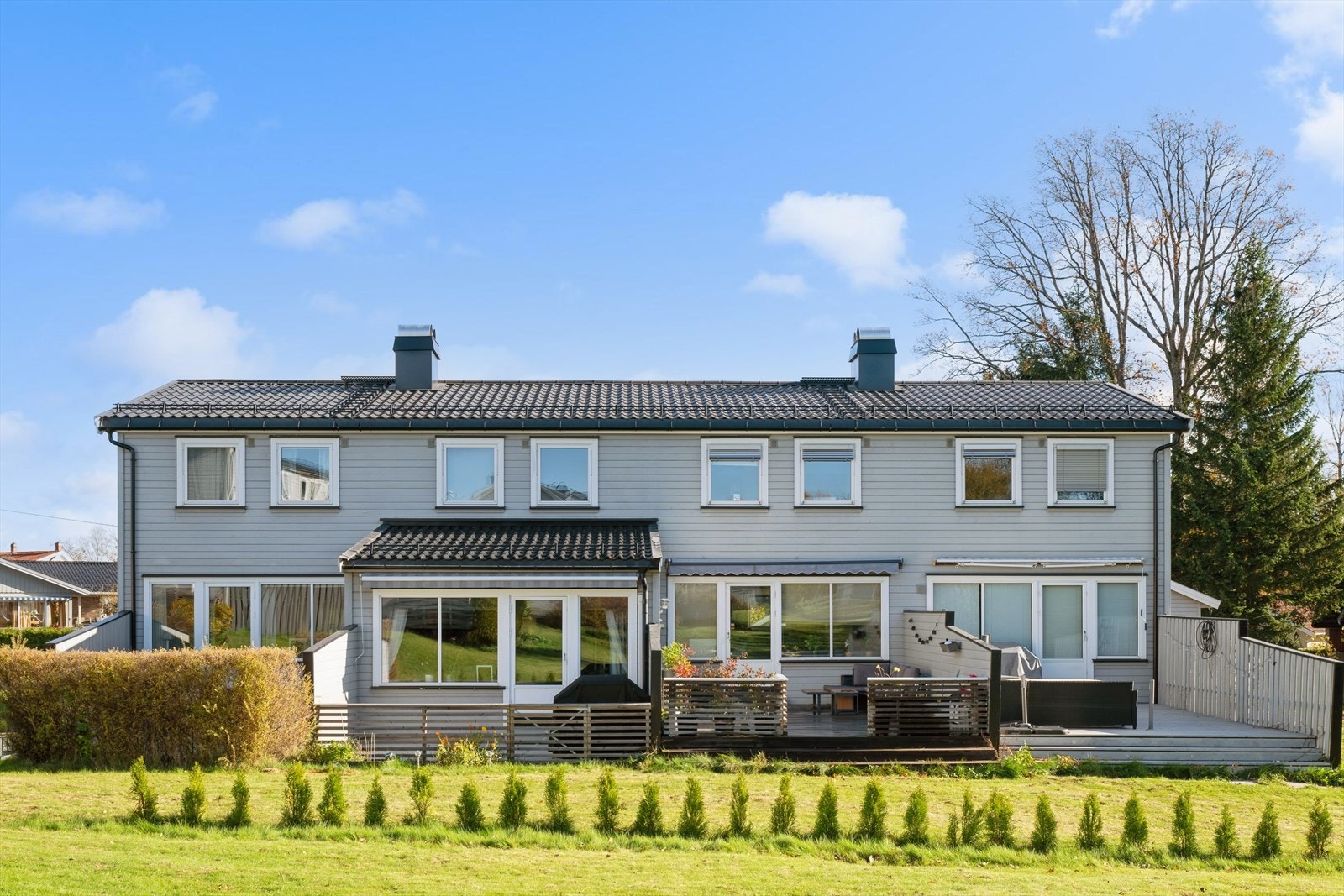 Vestvendt terrasse Galleribilde