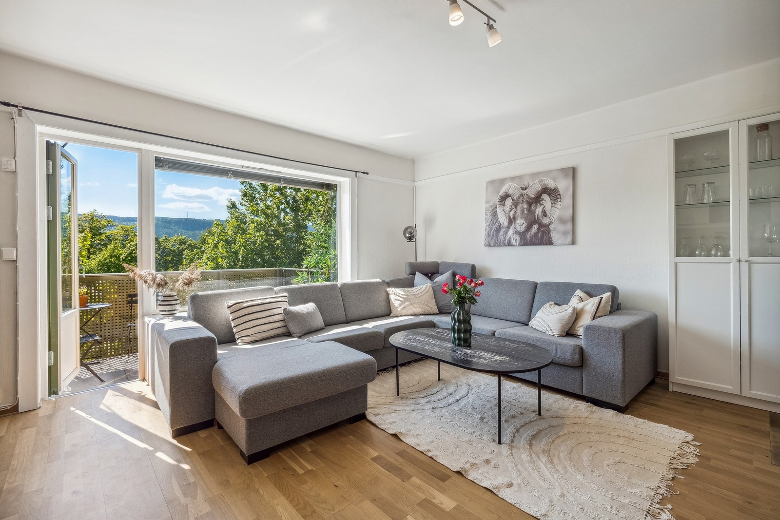 Velkommen til Grønstads gate 32A - meget koselig leilighet midt i Lillehammer sentrum! Galleribilde