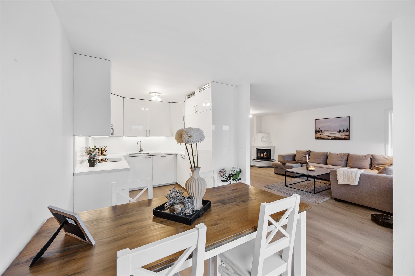 Velkommen til Lurudveien 22D - Presentert av Alice U. Lundberg i Eiendomsmegler Krogsveen Galleribilde