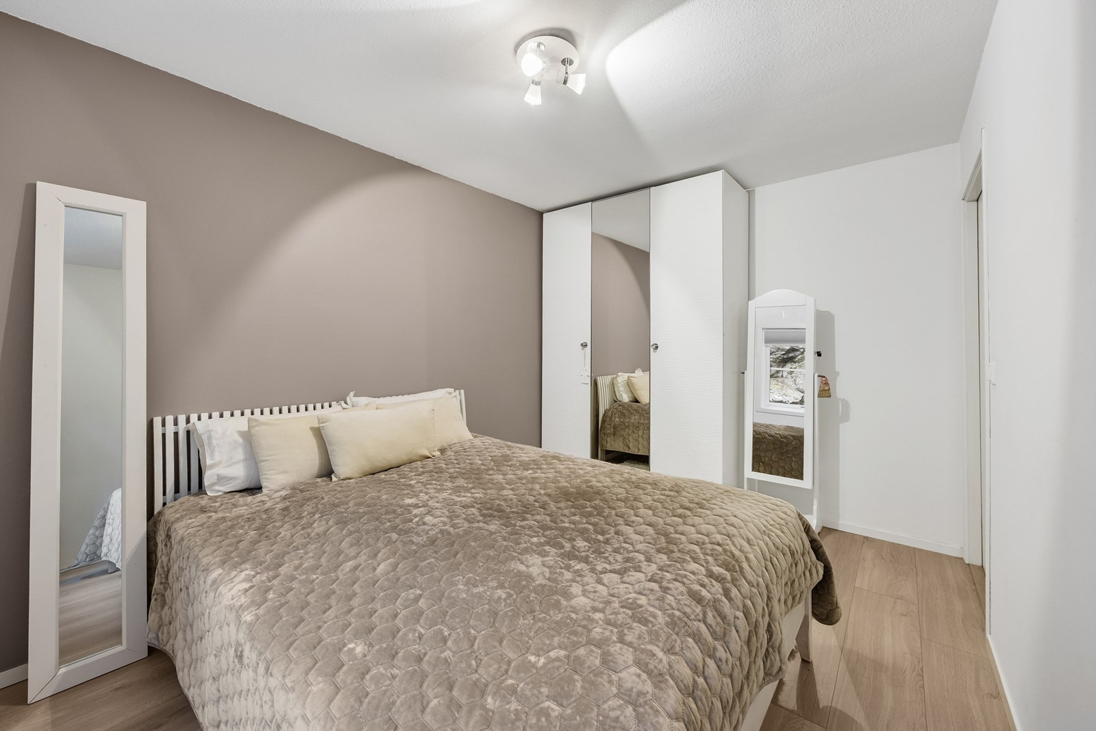 Boligen har totalt 3 soverom. Galleribilde