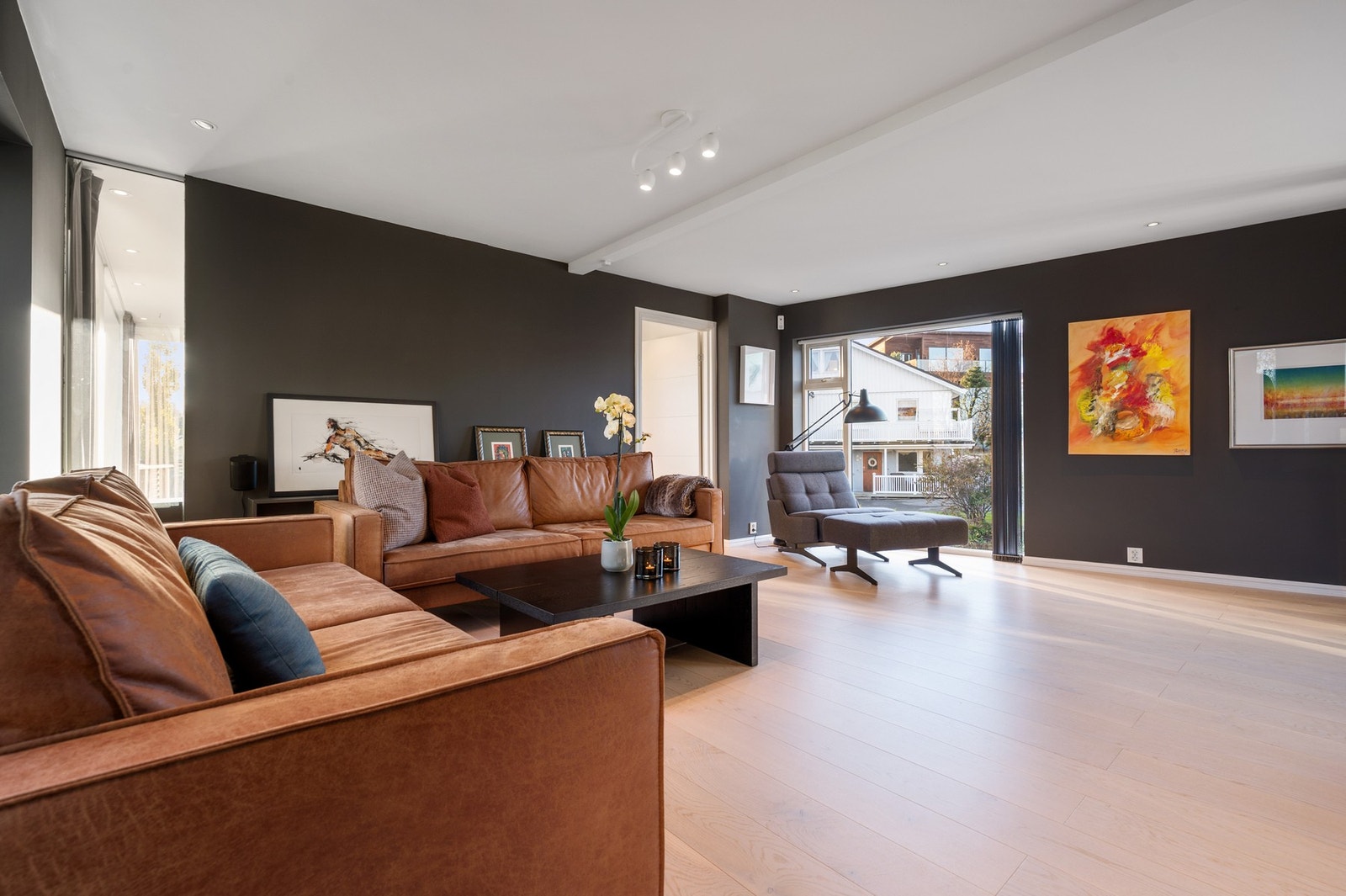 2018 - Nytt parkettgulv i hele 2. etasje Galleribilde