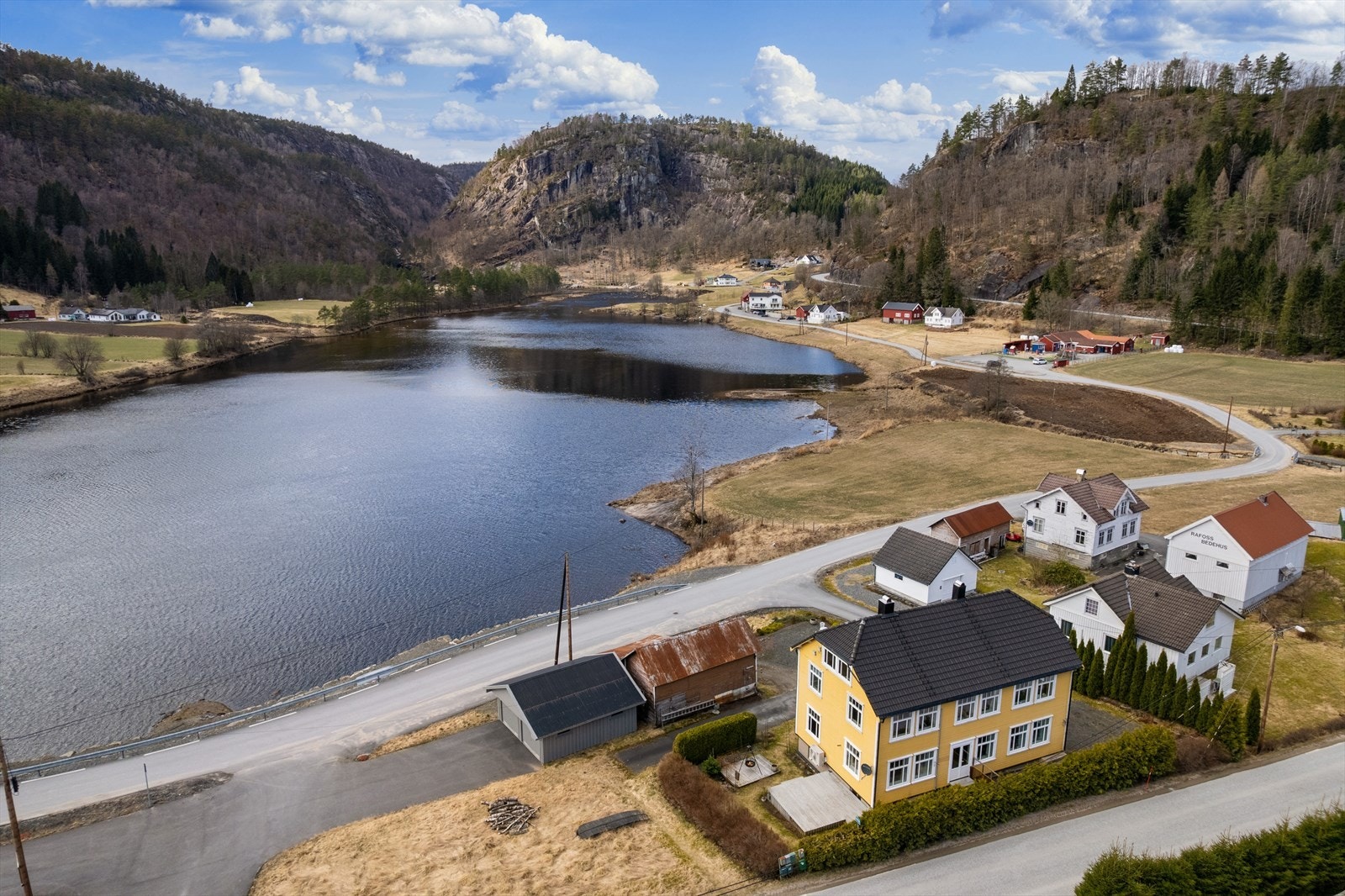 EiendomsMegler1 v/Kjetil Elle har gleden av å presentere Rahommen 8 Galleribilde