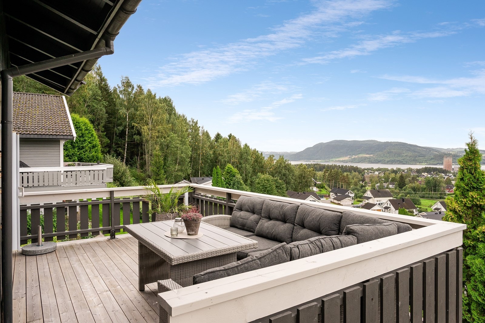 Fantastisk utsikt fra terrassen Galleribilde
