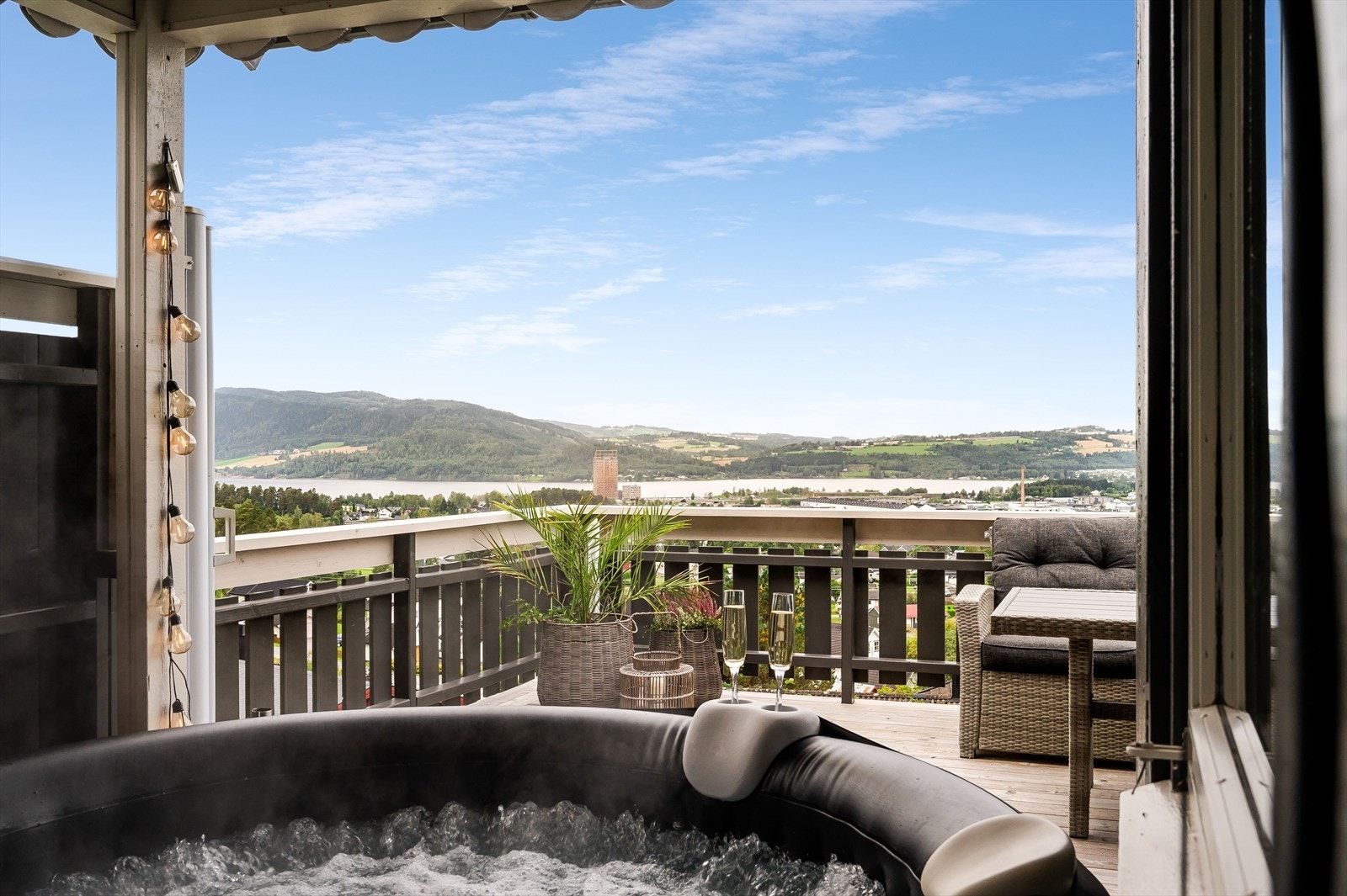 Boblebad. Fantastisk utsikt Galleribilde