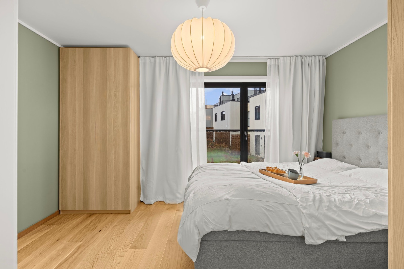 Hovedsoverom med garderobe Galleribilde